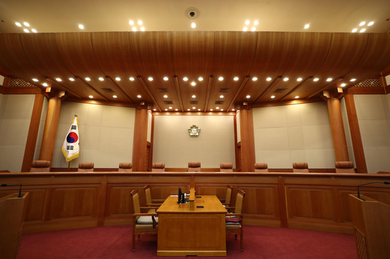 헌재는 작년 8월 교원노조법을 적용받는 교원을 초·중등교육법상 교원으로 한정한 해당 법 조항이 헌법에 위배된다며 내년 3월 31일까지 고치도록 했다. [연합]