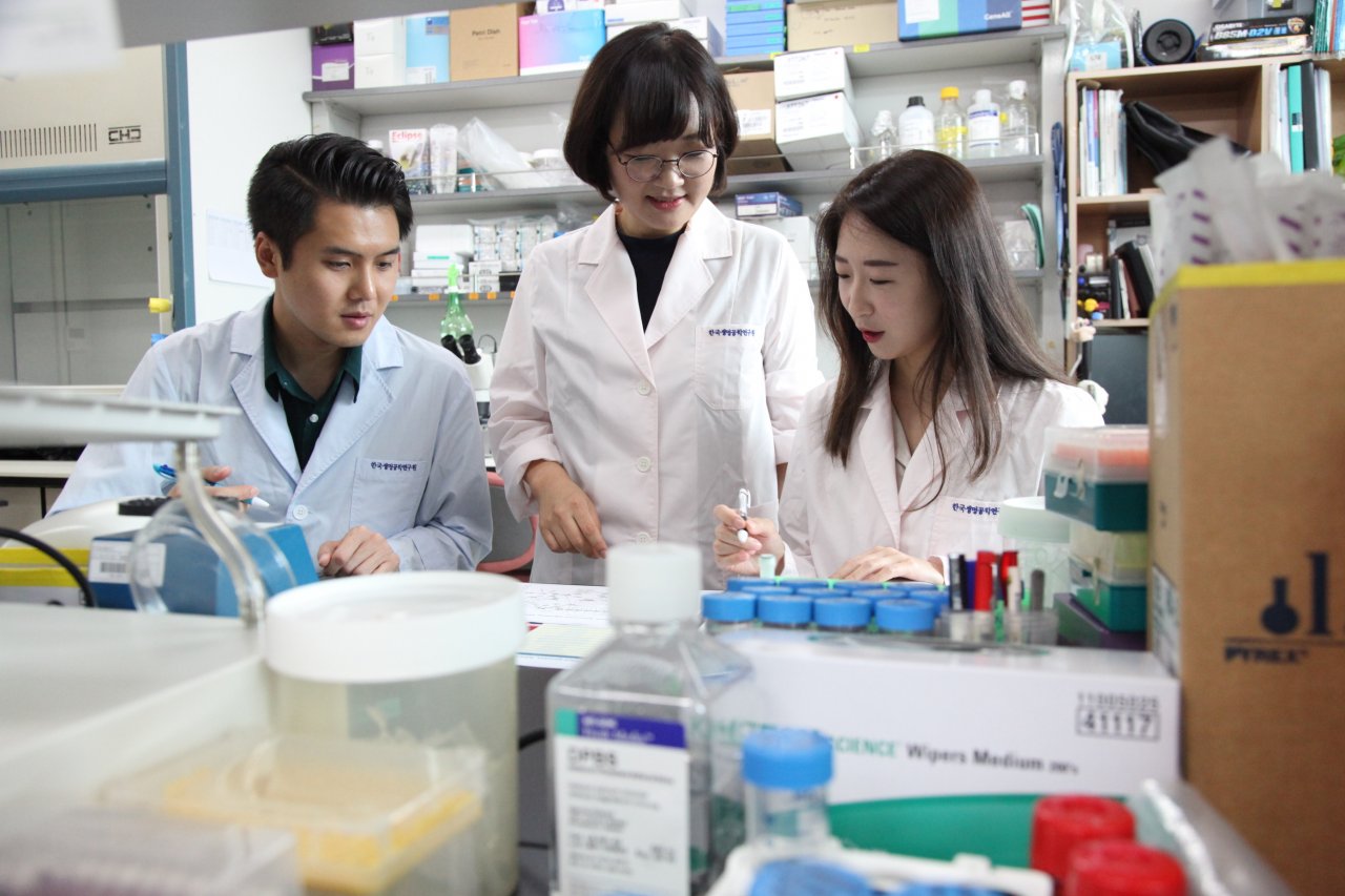한국생명공학연구원의 줄기세포연구센터 손미영 연구팀이 소장 오가노이드를 개발했다. [생명연 제공]