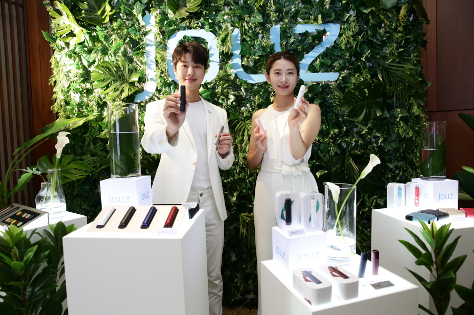 일본계 죠즈사의 '죠즈(Jouz)' 및 신제품 'Jouz20' 'Jouz12' 시연