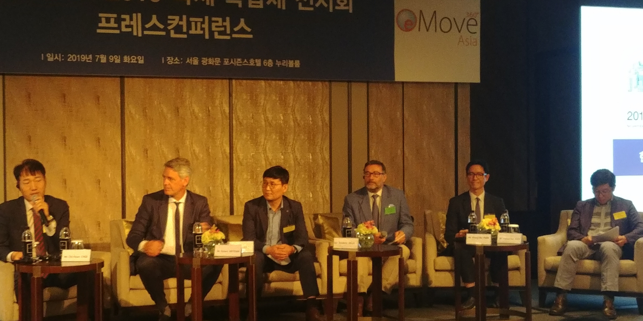 9일 서울 광화문 포시즌스 호텔에서 진행된 'JEC 아시아 2019 프레스 컨퍼런스'에서 최치훈 현대자동차 연구위원이 발언하고 있다.