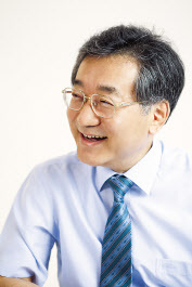 한국해양과학기술원이 개발한 수중건설로봇 URI-R 모식도.  [한국해양과학기술원 제공]