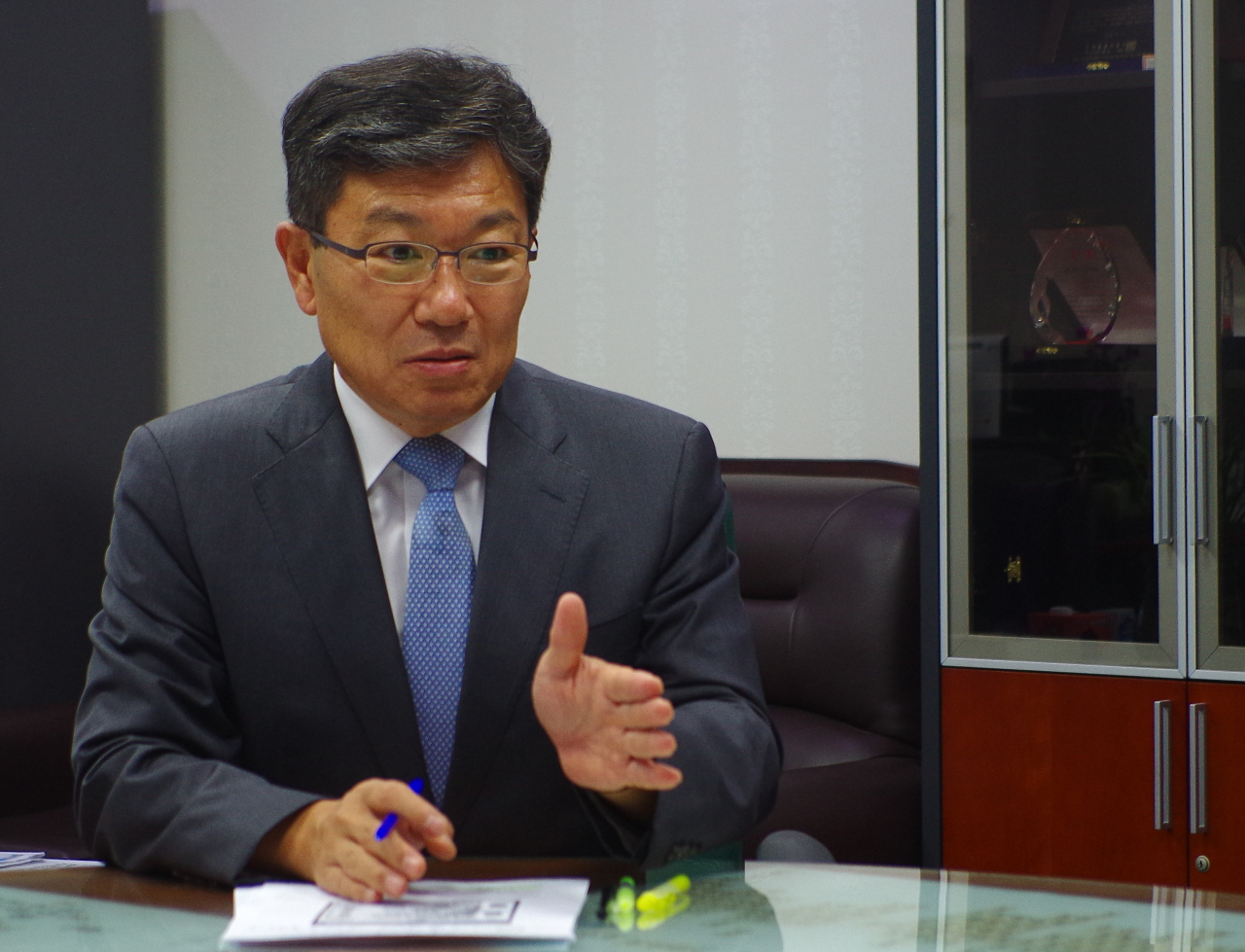 윤상직 자유한국당 의원이 국회 의원회관에서 헤럴드경제와 인터뷰를 하고 있다. [사진=홍태화 기자/th5@]