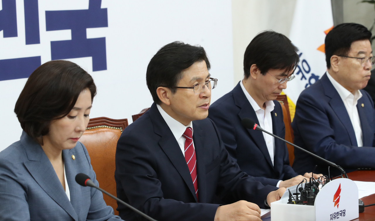 황교안 자유한국당 대표는 정미경 자유한국당 최고위원의 발언에 문제가 없다는 입장을 밝혔다.[연합]