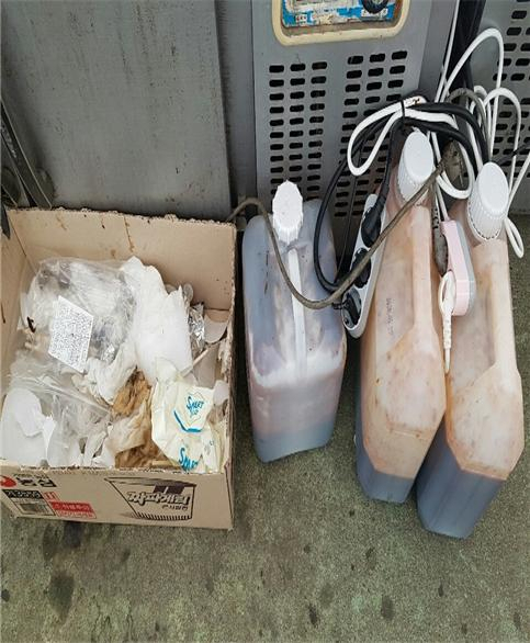 서울시는 여름철을 맞아 한강시민공원 내 휴게음식점에 대한 위생점검을 실시했다. [서울시 제공]