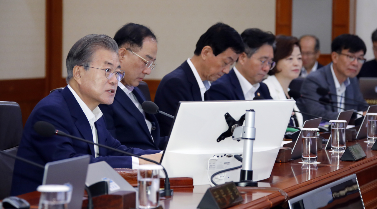 President Moon Jae-in speaks at Tuesday's Cabinet meeting. Yonhap