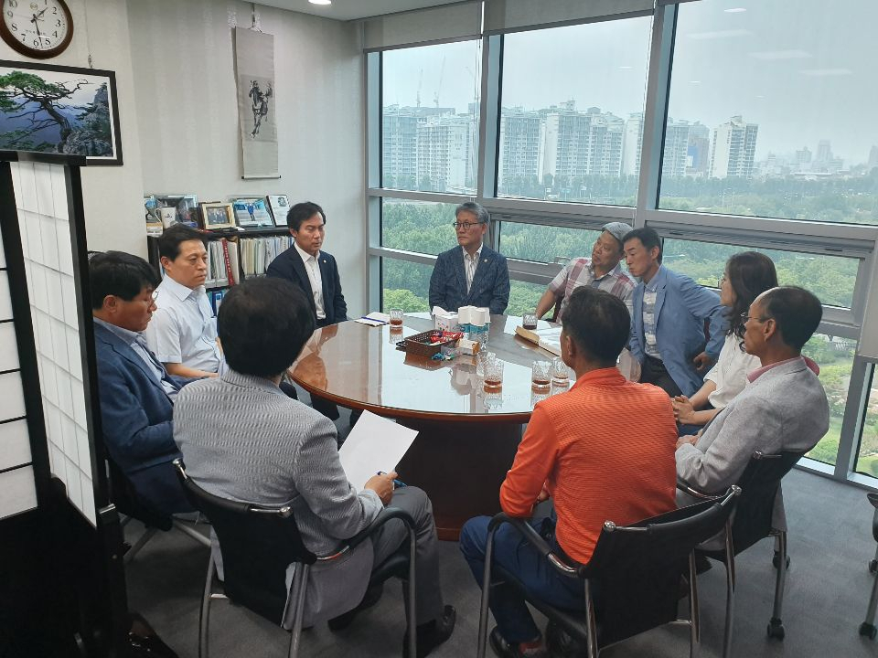 김영우 “의정부시 쓰레기 소각장 안돼” 산림청장에 답변 요구