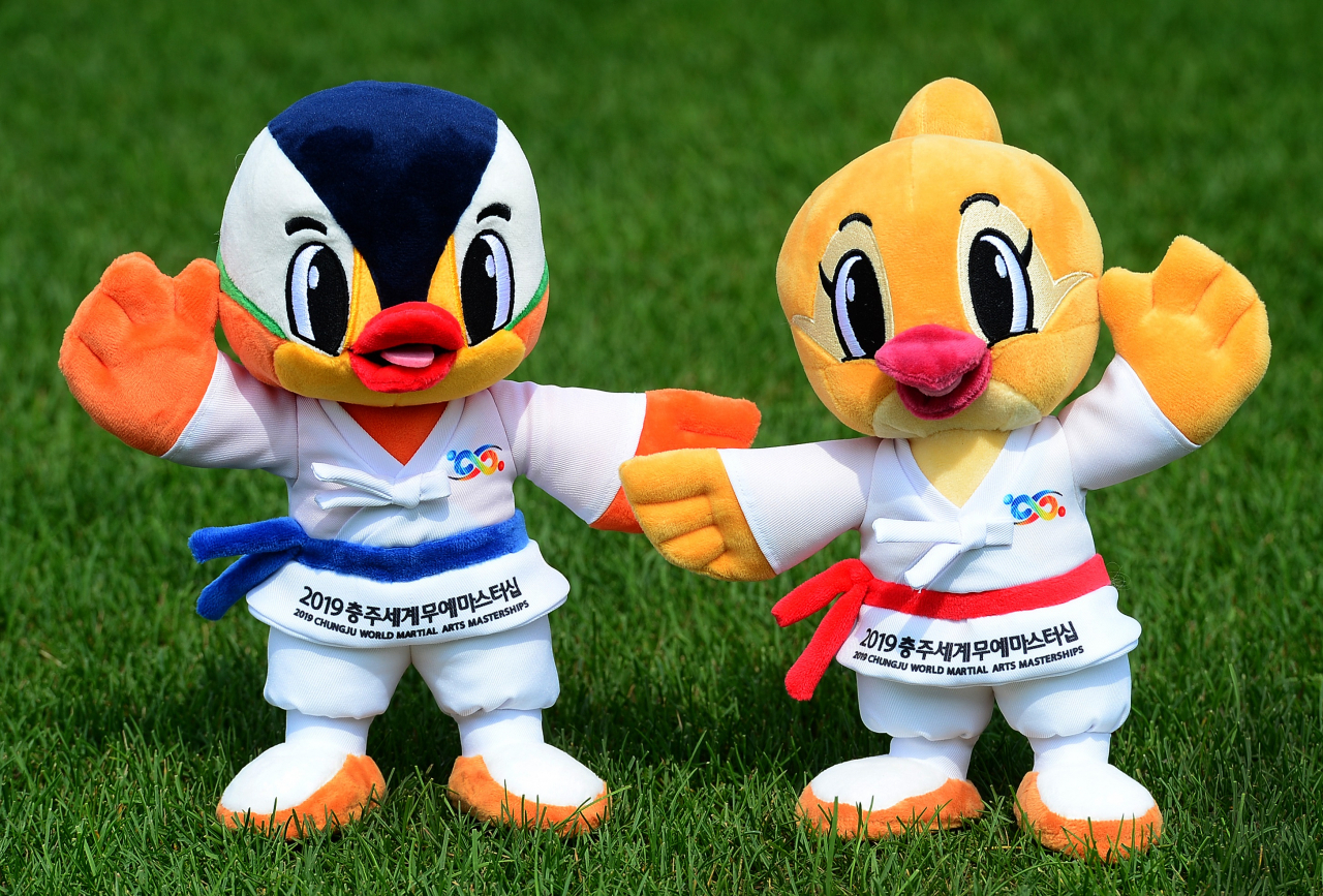 2019 충주세계무예마스터십 조직위가 22일 전통무예인 택견의 특성을 살린 대회 마스코트 인형을 22일 공개했다.