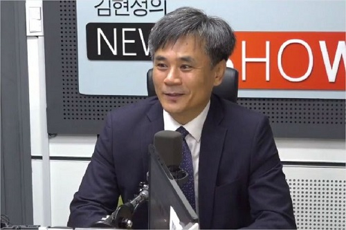 CBS 라디오 ‘김현정의 뉴스쇼’에 출연한 김승호 산업통상자원부 신통상질서전략실장.[CBS 라디오 ‘김현정의 뉴스쇼’ 캡처]