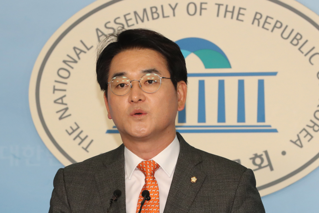 더불어민주당 박용진 의원이 23일 오전 국회 정론관에서 사학법 개정 관련 기자회견을 하고 있다. 연합뉴스