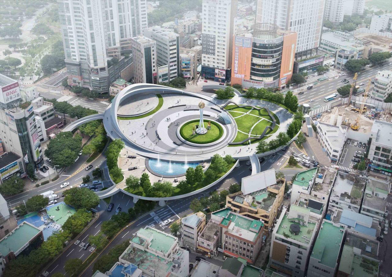 울산 남구는 다음 달 7일과 9일 양일간 옥동, 신정2·4동 행정복지센터에서는 주민, 주변상인 및 건물주 등을 대상으로 주민설명회를 개최할 예정이며, 모바일 공업탑, 각종 SNS 등을 통해 사회 각계각층으로부터 의견을 들을 예정이다.