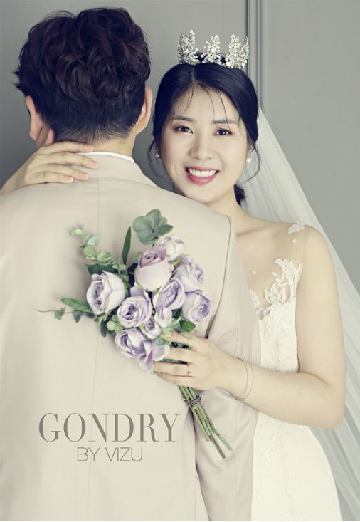 오는 3일 결혼식을 올리는 강유미. [해피메리드컴퍼니 제공]