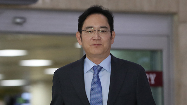 이재용 삼성전자 부회장이 지난달 12일 일본 출장을 마치고 귀국하는 모습. [연합]