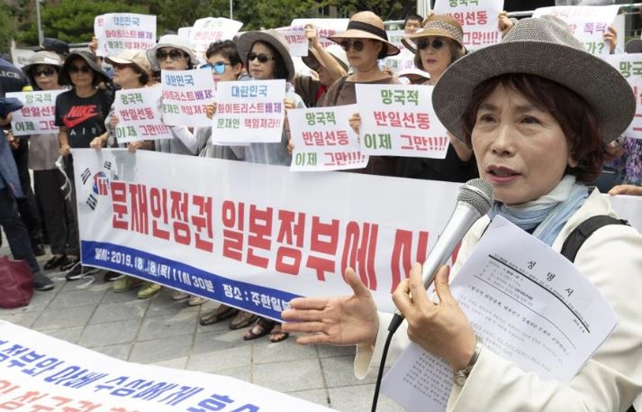 “매국노야” 외치고 밀친 백은종, 주옥순 폭행 혐의로 체포