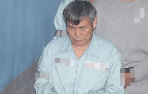 만민교회 이재록 목사가 교회 신도 여러 명을 상습 성폭행한 혐의로 대법원에서 징역 16년 형이 최종 확정됐다. [연합]