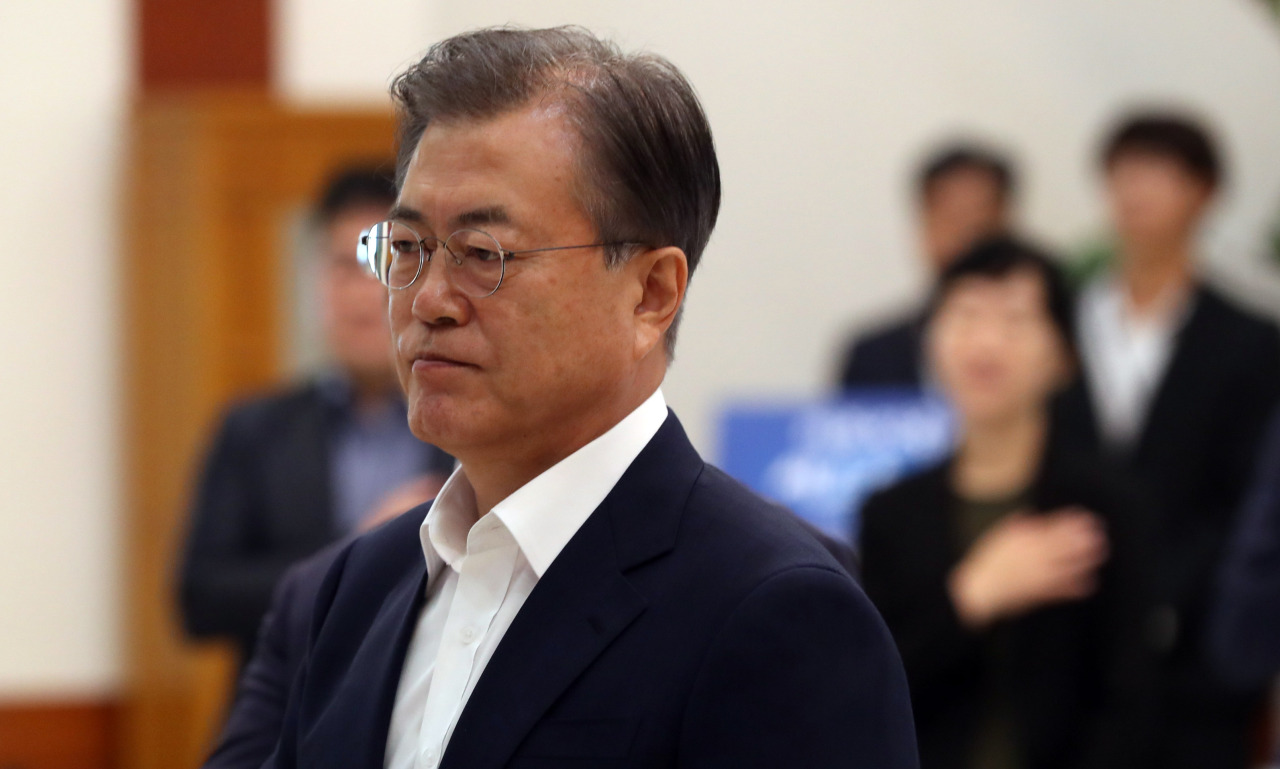 President Moon Jae-in attends an economic policy meeting on Aug. 8. Yonhap
