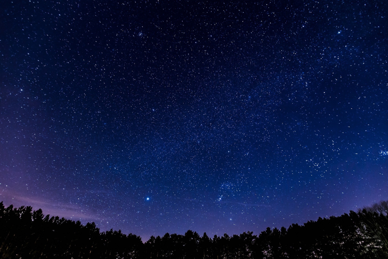 지리산에서 미확인비행물체(UFO)가 목격됐다.
