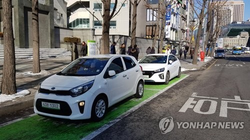 서울시 공영주차장과 산하기관 부설주차장에 나눔카전용 주차구역이 최소 1면 이상 의무 설치된다. [연합]