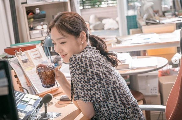 영화 ’유열의 음악앨범’에 정해인과 함께 출연한 배우 김고은이 자신의 연애관을 밝혀 화제다. [김고은 인스타그램 캡처]