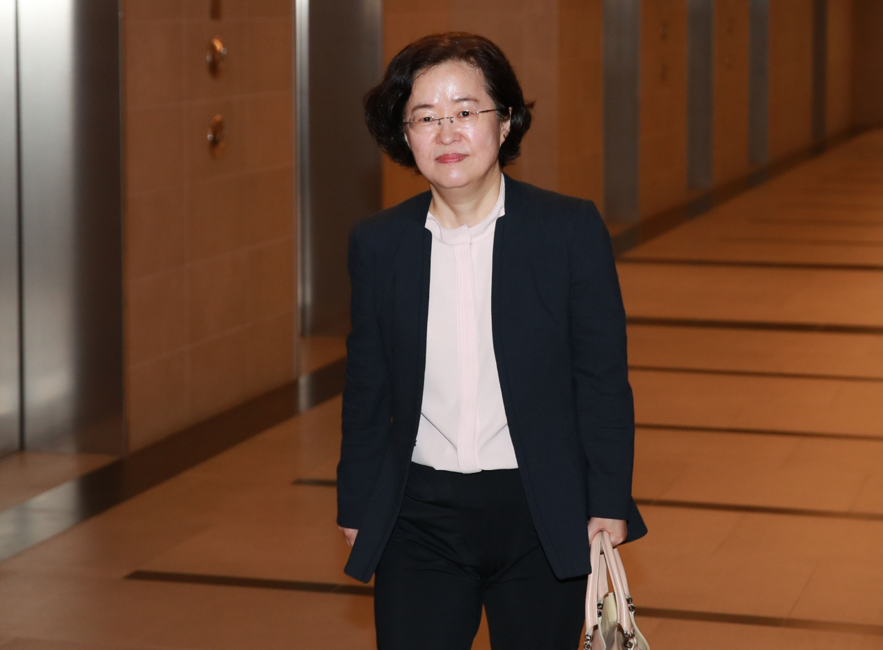 조성욱 공정거래위원장 후보자가 지난 22일 오전 서울 중구 한국공정거래조정원에 마련된 청문회 준비사무실로 출근하고 있다. [연합]