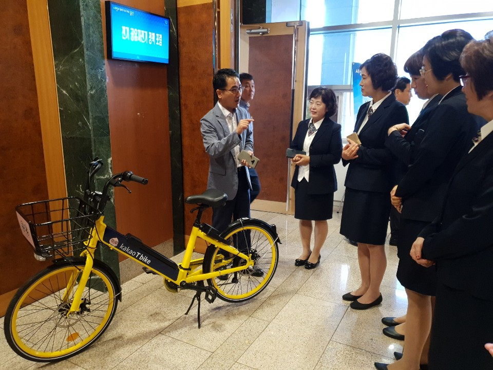 ‘카카오 T 바이크’ 서비스는 중구, 남구, 북구 중심지역 및 울주군 일부 지역을 대상으로 400대를 시범지역으로 우선 운영하고, 향후 운영지역 확대 및 보급대수도 늘려나갈 계획이다.