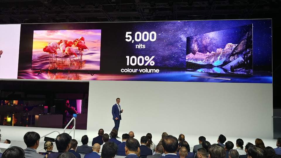네이든 셰필드(Nathan Sheffield) 유럽 총괄 TV 담당이 5일(현지시간) 독일 베를린에서 열린 ‘IFA 2019’ 프레스 컨퍼런스에 삼성 QLED TV와 8K 협회 등 TV 사업 전반에 대해 설명하고 있다. 이태형 기자/thlee@heraldcorp.com