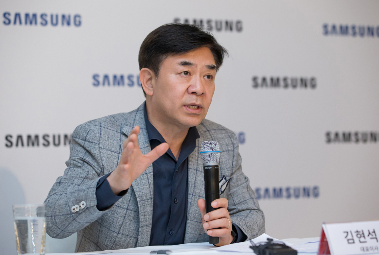 삼성전자 소비자가전(CE) 부문장인 김현석 대표이사 사장이 ‘IFA 2019’ 개막에 앞서 5일(현지시간) 독일 베를린에서 기자간담회를 갖고 유럽 가전 시장 공략을 위한 삼성전자의 계획을 설명하고 있다.[삼성전자 제공]
