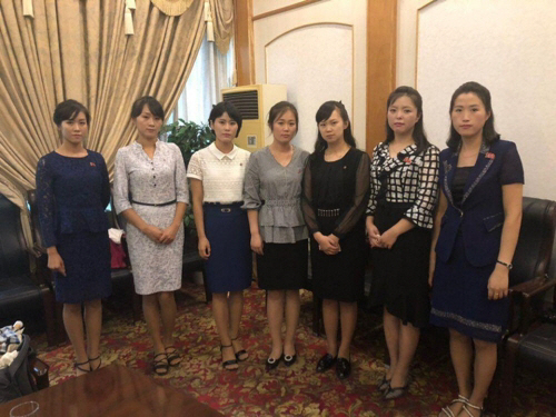 국제민주법률가협회(IADL)와 아시아·태평양법률가연맹(COLAP)이 구성한 국제진상조사단이 지난 2일 평양 보통강호텔에서 탈북종업원들의 동료들을 면담했다. [사진= 민주사회를 위한 변호사 모임 ‘북한 해외식당 종업원’ 기획탈북 의혹사건 대응 태스크포스 제공]