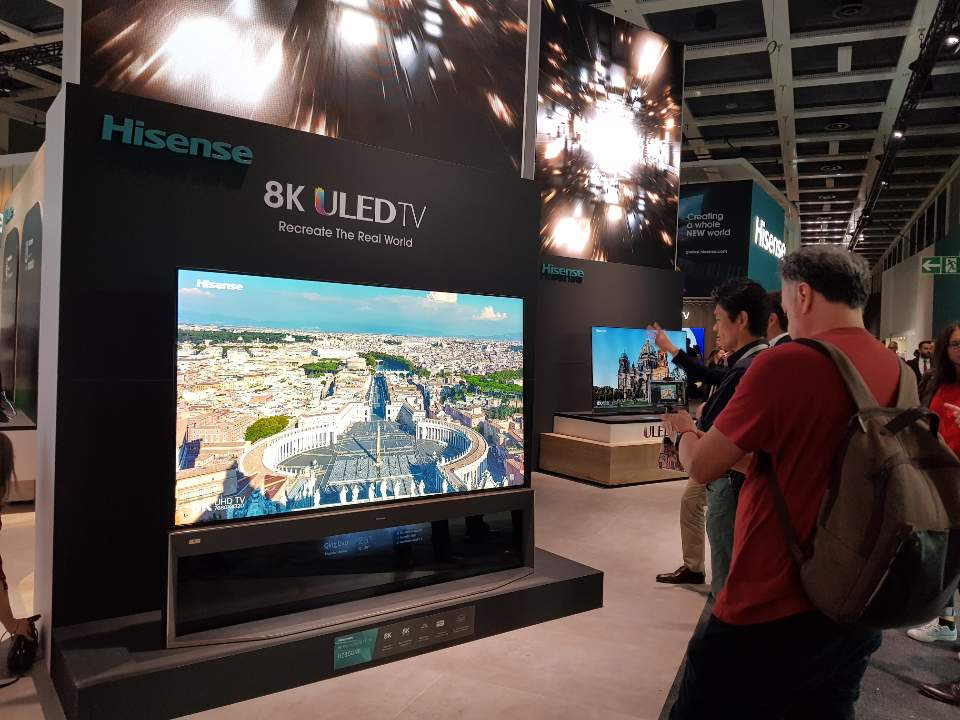 중국 하이센스의 ‘8K ULED TV’. [이태형 기자/thlee@]