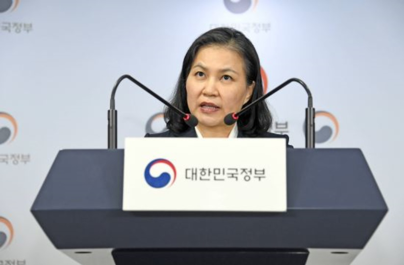 유명희 산업통상자원부 통상교섭본부장이 지난 11일 정부서울청사에서 일본을 세계무역기구(WTO)에 정식으로 제소했다고 밝혔다.