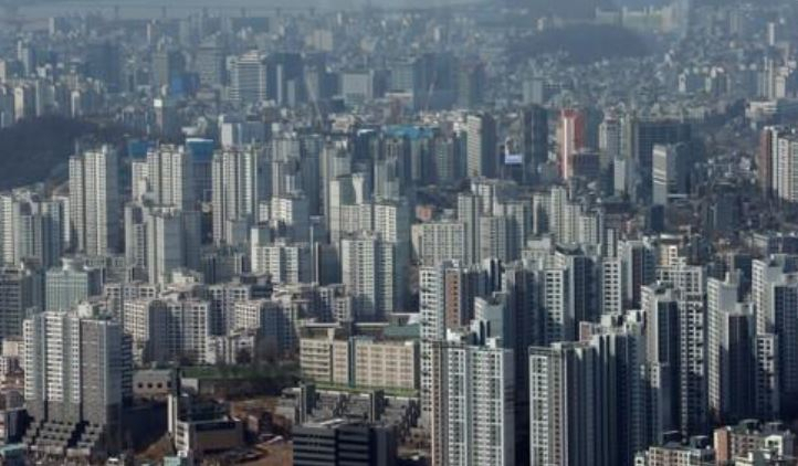 서울 아파트 전경.[연합뉴스]