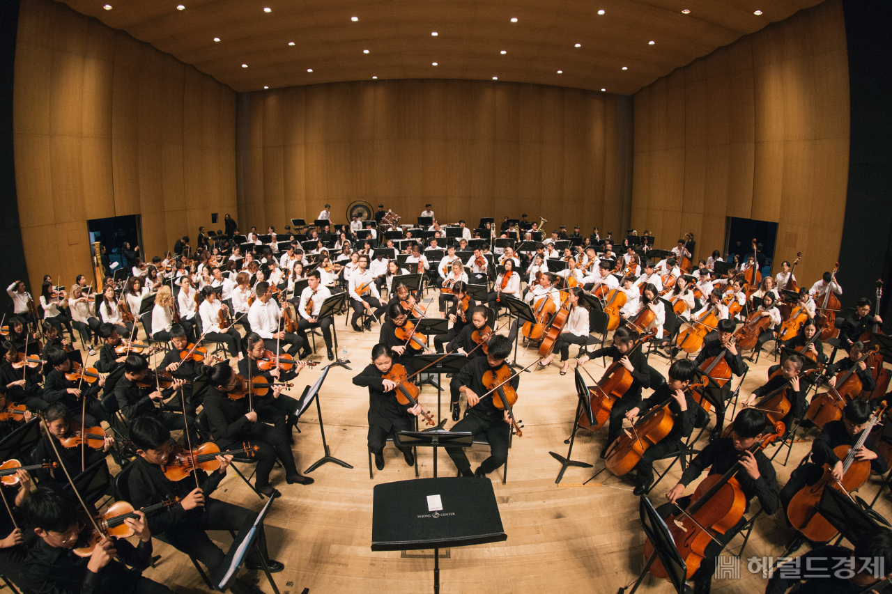 지난해 열린 서울생활예술오케스트라 축제에서 시민 합주의 모습. [서울시 제공]