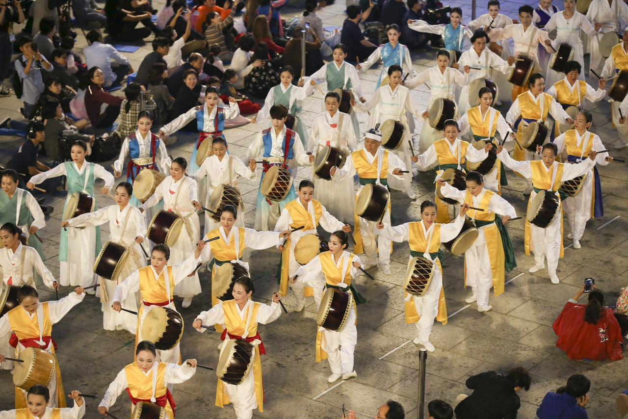 지난해 열린 종로한복축제 모습. [종로구 제공]