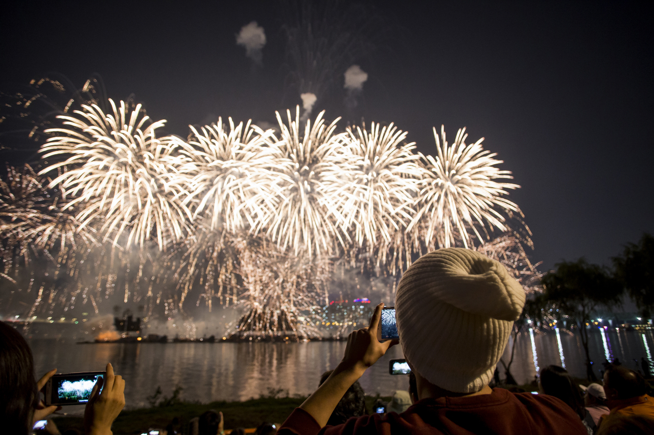 2018년 진행된 ‘한화와 함께하는 서울세계불꽃축제’ [한화그룹 제공]