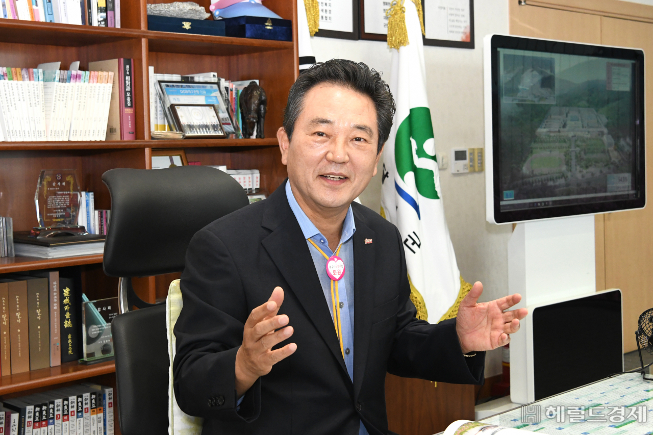 김문오 달성군수는 20일 "대구시민들의 많은 관심과 참여를 통해 '2019 달성 100대 피아노' 공연이 한층 도약할 수 있는 화합의 장이 되기를 바란다"고 말했다.[달성군 제공]