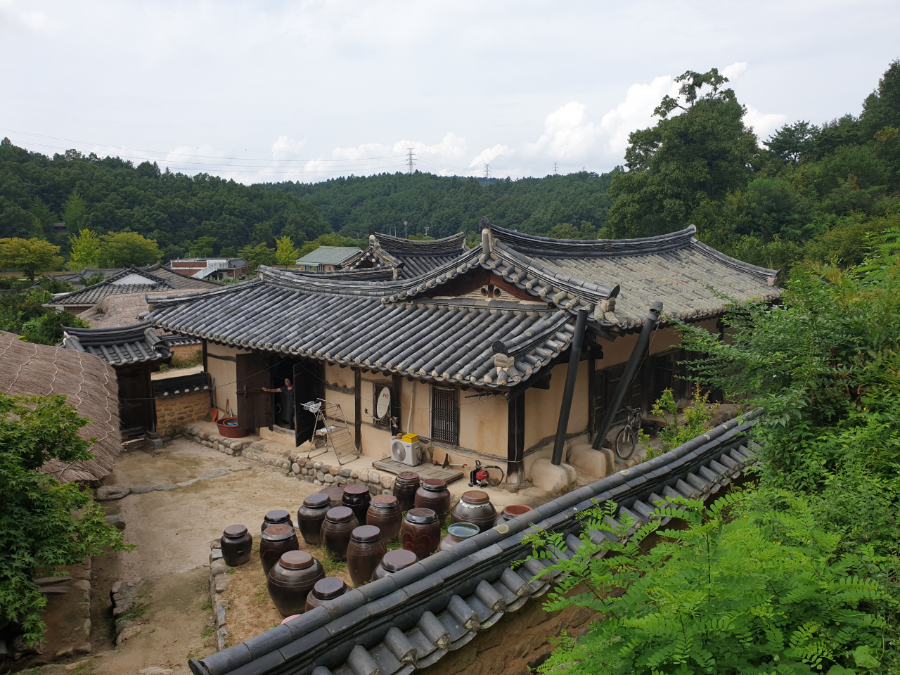 무섬마을에 처음 터를 잡은 반남박씨 박수의 가옥 만죽재. 450년이 넘은 고택이다./김성진 기자