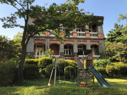 Foreign embassies in Seoul offer glimpse into history, culture