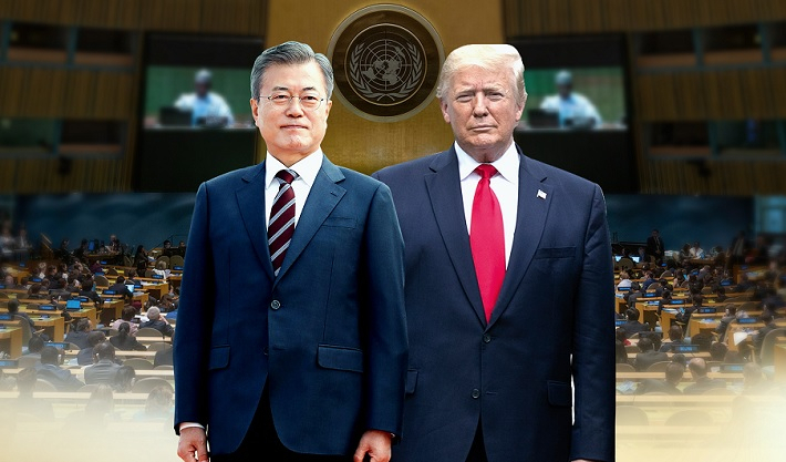 유엔총회 참석차 미국 뉴욕을 방문한 문재인 대통령이 24일 오전 6시15분 도널드 트럼프 미국 대통령과 한미 정상회담을 갖는다고 청와대가 23일 밝혔다. [연합]