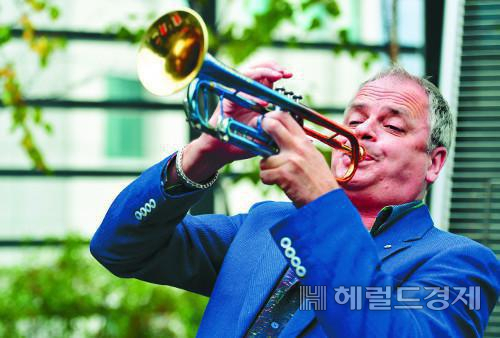 예스 린더만