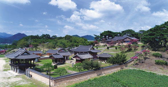 정여창의 위패를 모신 함양 남계서원 전경. [함양군청 제공]