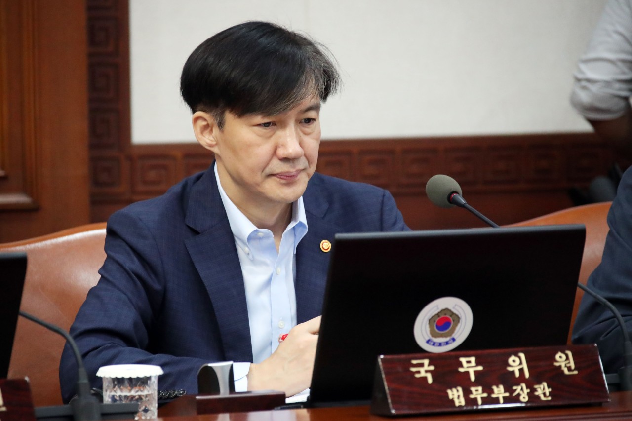 Justice Minister Cho Kuk attends Cabinet meeting Tuesday. (Yonhap)