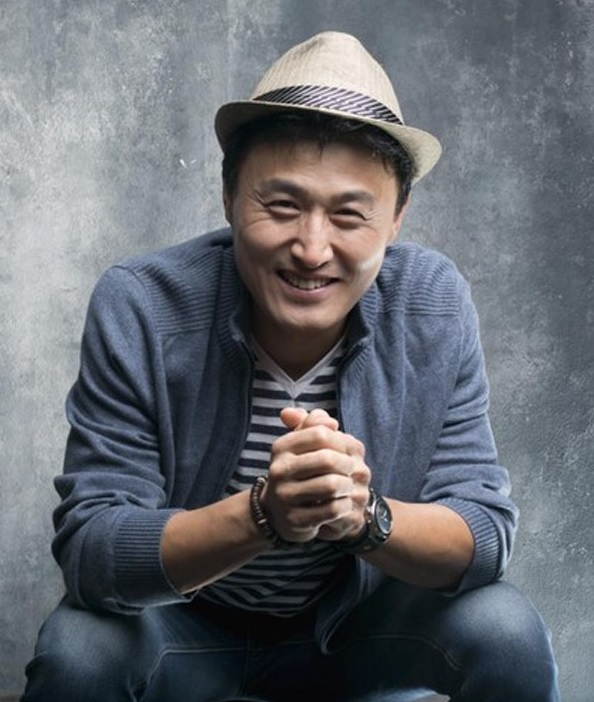 배우 송영학이 지난 24일 사망한 것으로 알려지면서 그에 대한 궁금증과 함께 팬들의 애도가 이어지고 있다. [OSEN]
