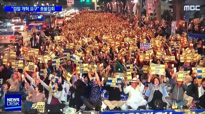 조국 가족 수사 역풍부나…‘검찰개혁’ 촛불집회 확산 조짐