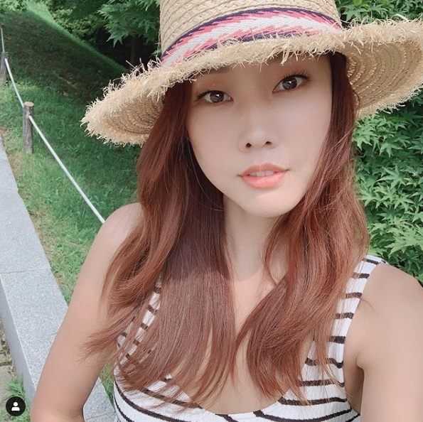 ‘나 혼자 산다’ 무지개멤버인 모델 한혜진이 7개월 만인 오는 4일 컴백한다. [한혜진 인스타그램 캡처]