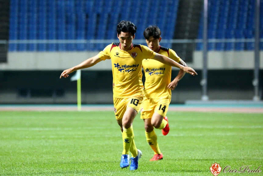 1일 안산과의 경기에서 결승골을 터뜨린 광주FC 임민혁 선수. [광주FC 홈페이지]