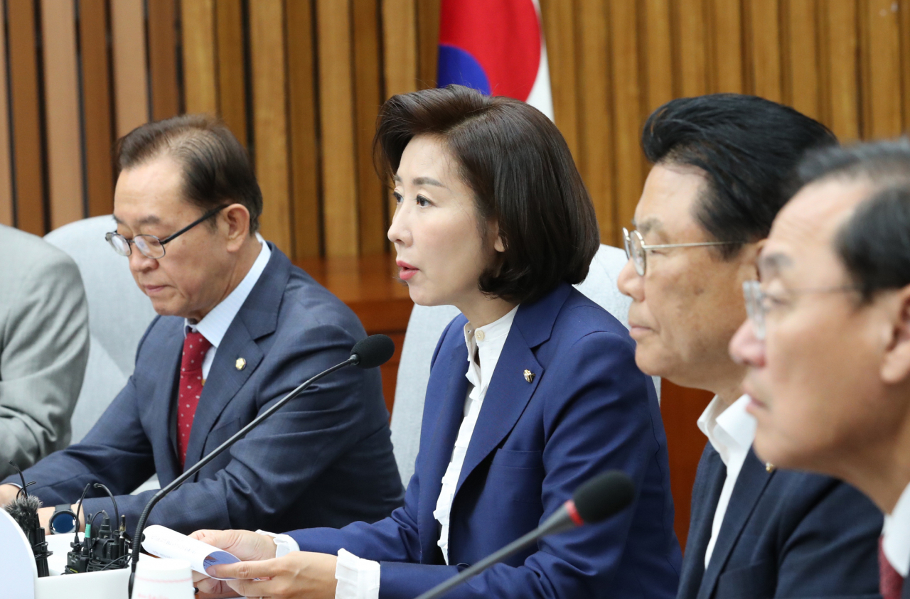 나경원 자유한국당 나경원 원내대표가 8일 오전 국회에서 열린 ‘文실정 및 조국 심판’ 국정감사대책회의에서 발언하고 있다. [연합]