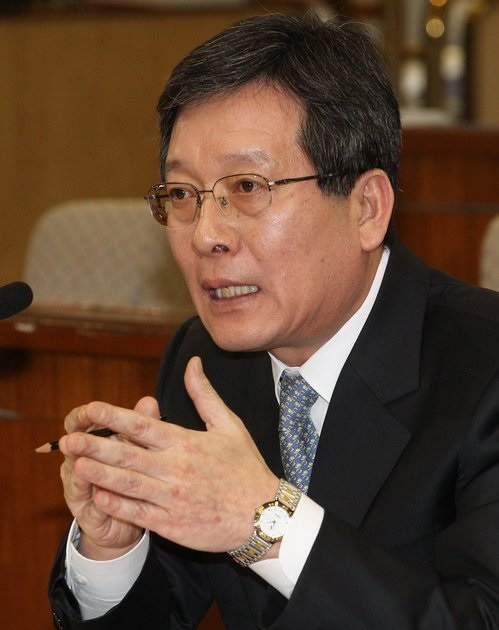 14일 법원에 따르면 이상훈 전 대법관이 ‘당선무효형 위기’에 직면한 이재명 경기도지사의 상고심 변호인으로 선임됐다. [연합]