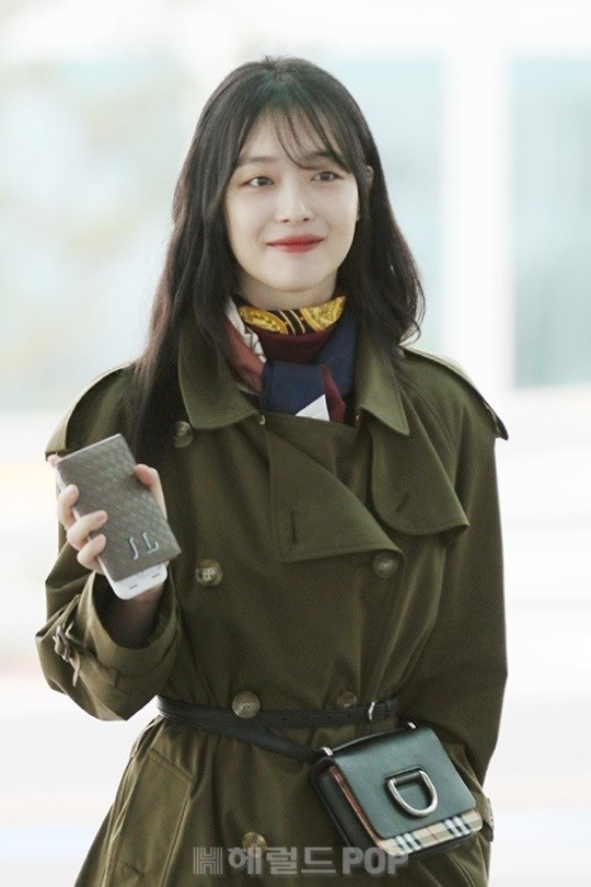 고인이 된 설리.