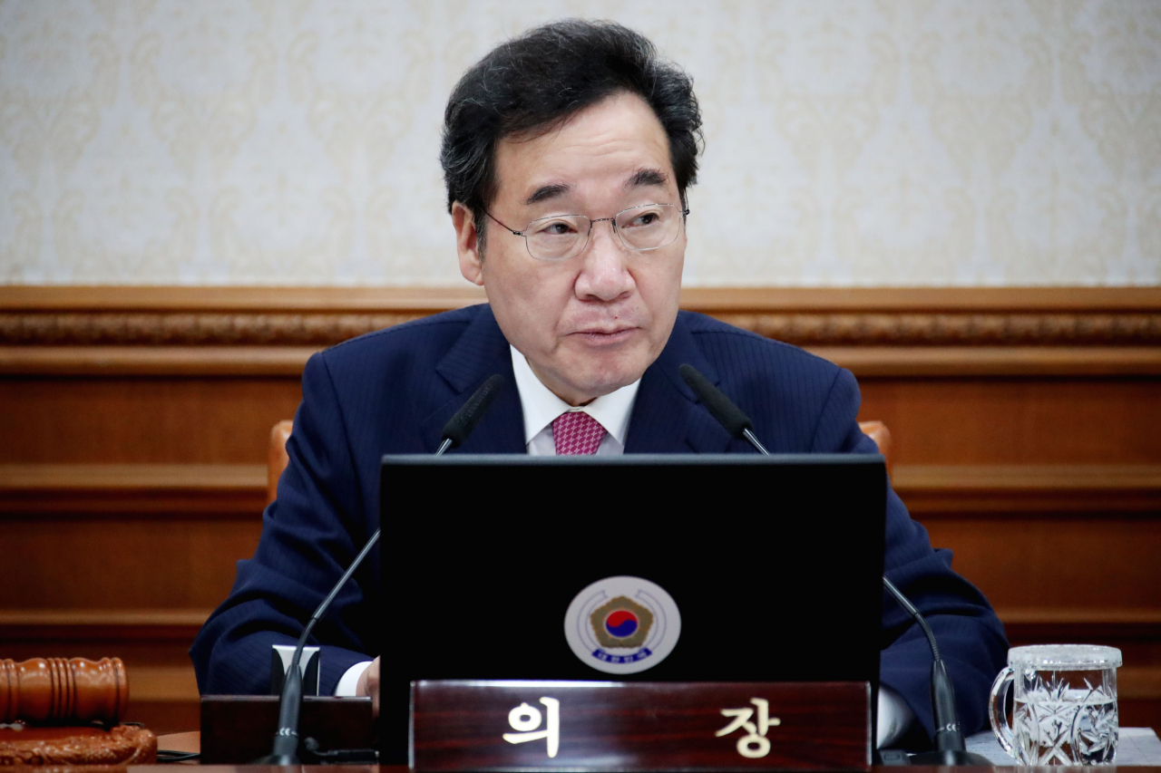 이낙연 국무총리가 15일 정부서울청사에서 열린 국무회의에서 발언하고 있다. ［연합］