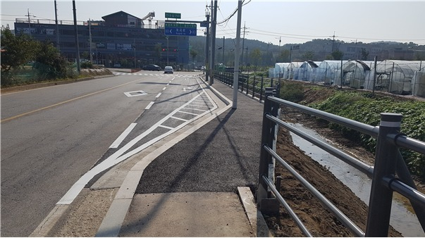 용인 전대사거리우회전 차도 개설.