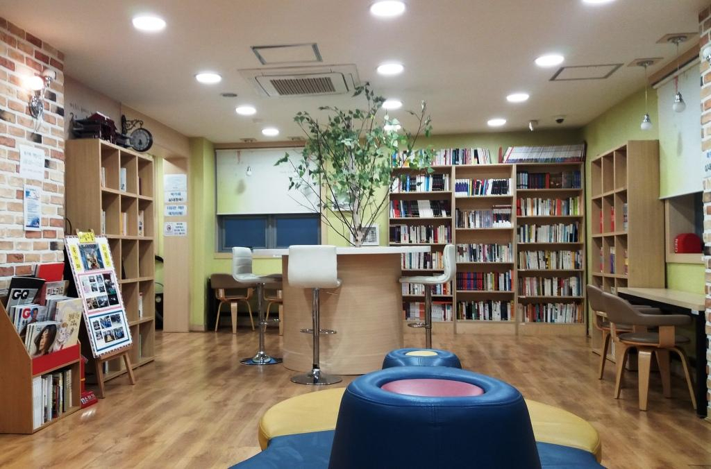서빙고동주민센터내 작은도서관 모습. [용산구 제공]